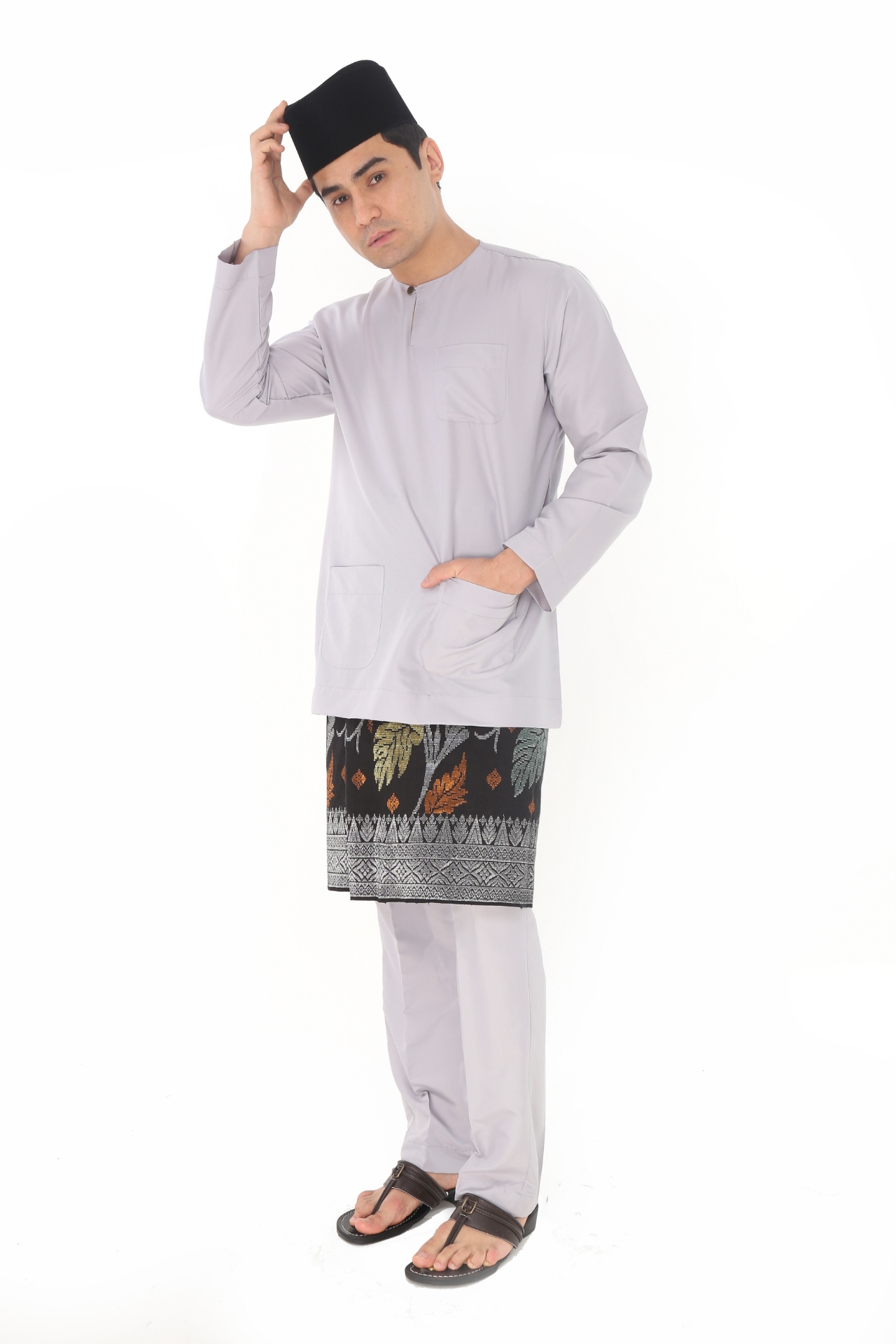 SUKE SHOP. Baju Melayu Teluk Belanga (BLACK) By Amar Amran